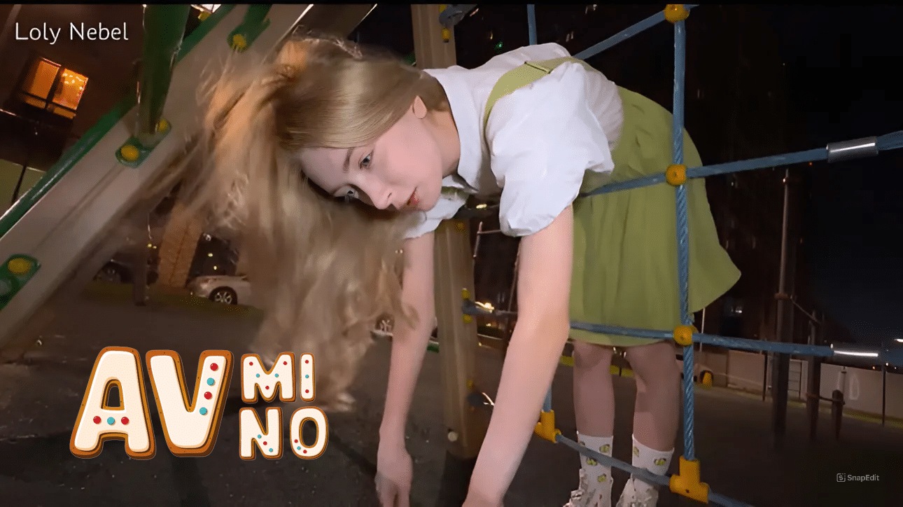 หนังโป๊ฝรั่ง เธอติดเครื่องเล่นออกไม่ได้ her for the help – Loly Nebel 1