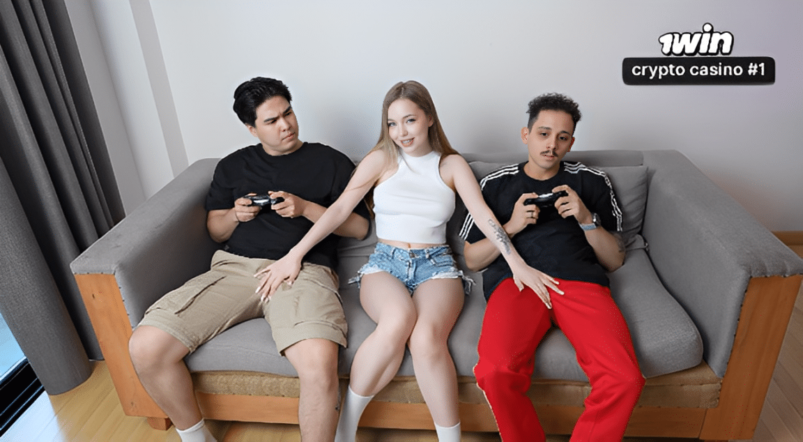 คลิปโป๊ฝรั่ง ชวนเพื่อนมาเล่นเกมที่บ้าน Jenny Kitty 1