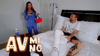 หนังavฝรั่ง ผมเจ็บขาแต่พยาบาล Brooke Tilli Nurse Catches